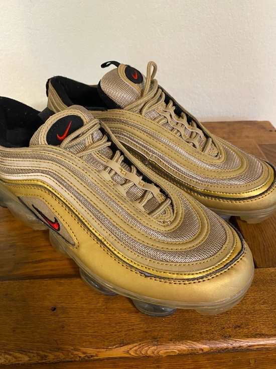 Nike Other - Nike AirMax 90 Men’s Size 8.5 Gold Athletic Sneakers Metallic Gold